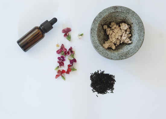 A Guide to Natural Skincare Products for Organic Clean Beauty