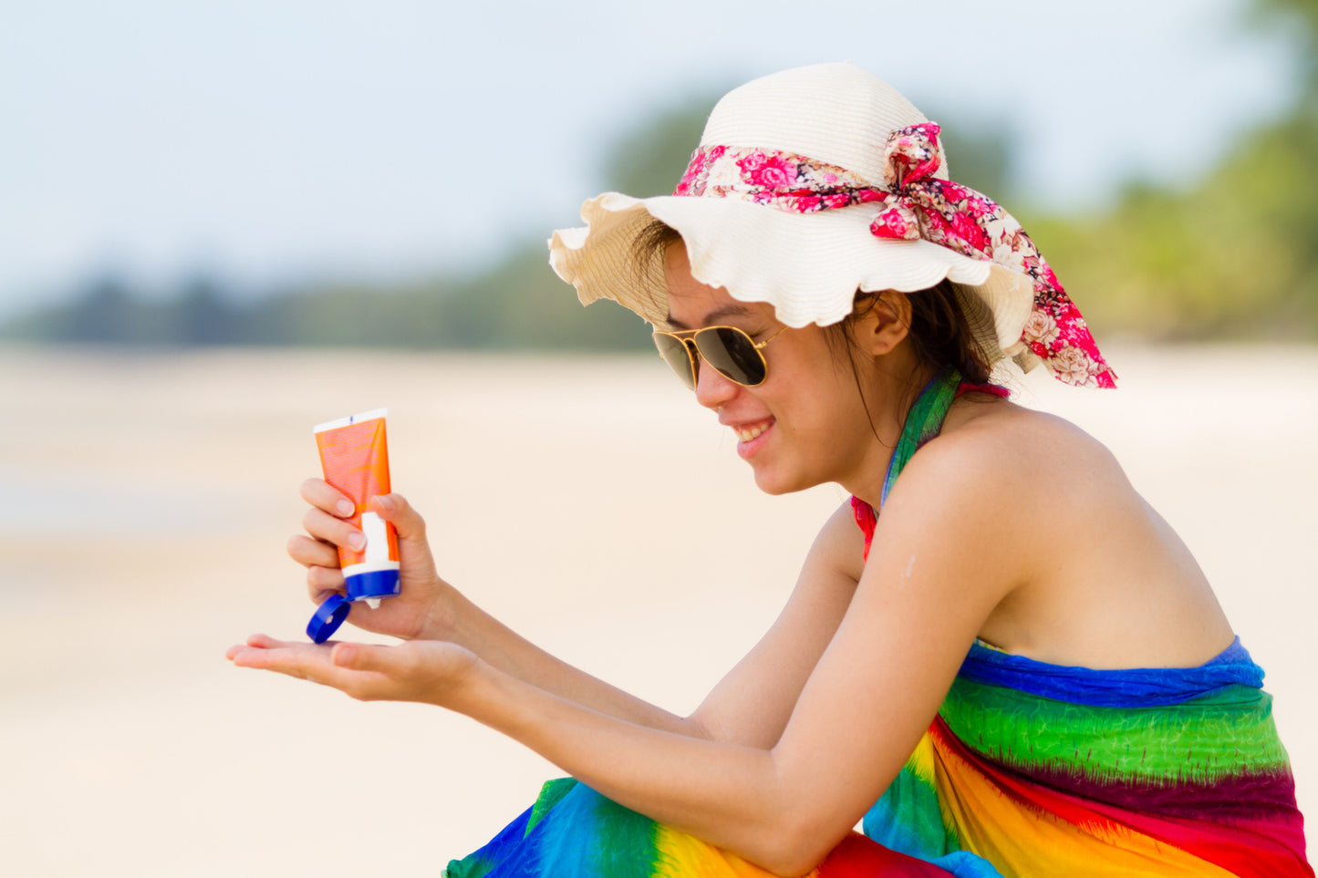 Simple & Natural DIY Sunscreen Recipe